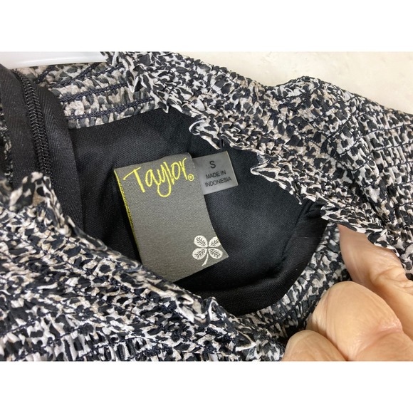 Taylor Smocked Tiered Dress Leopard Print Mock Neck Long Sleeve Size S - Picture 6 of 10